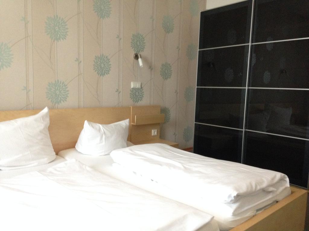 Hotel Oldenburger Hof Birkenfeld  Zimmer foto